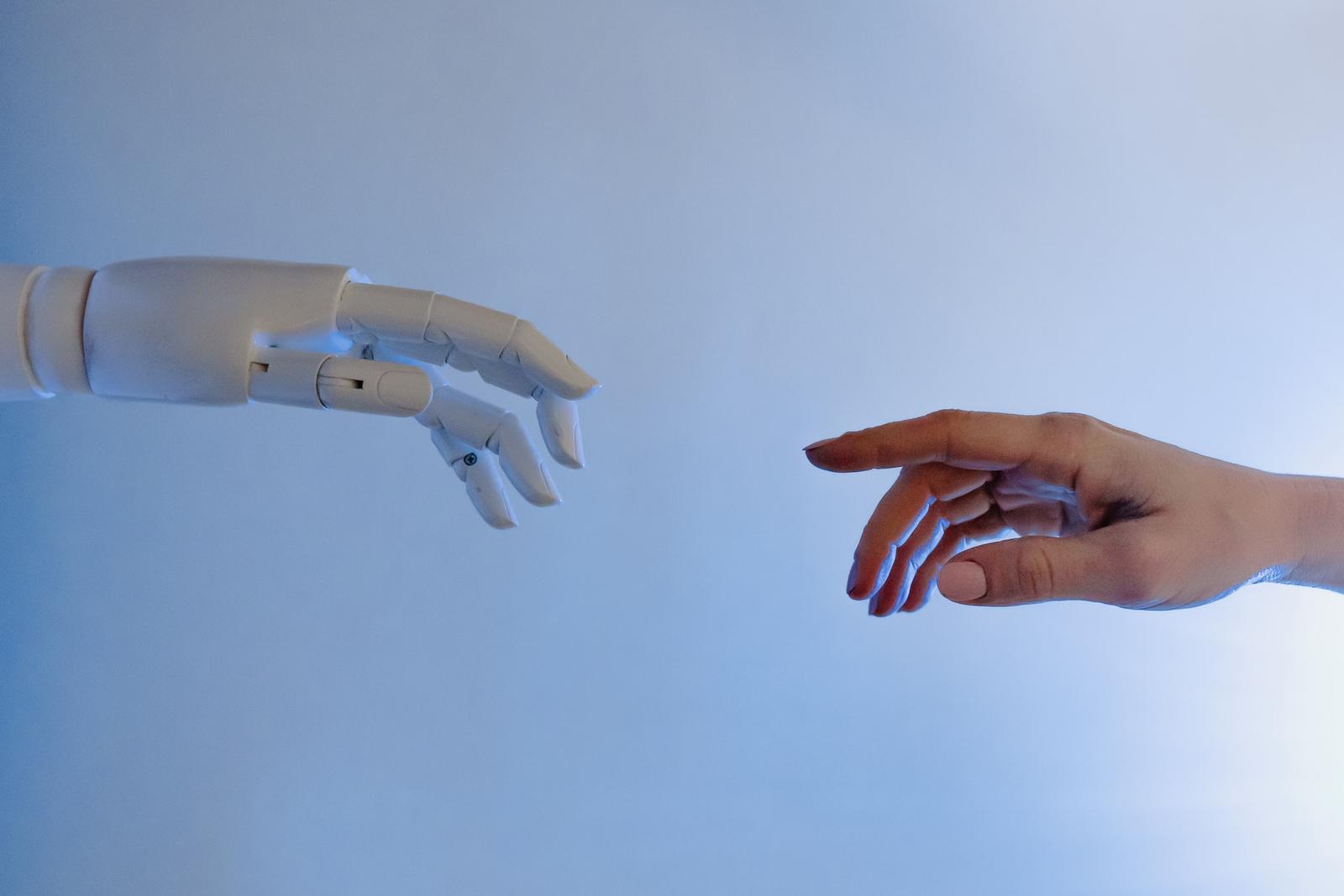 Chatbots Are Losing Their Jobs To Virtual Sales Associates On E Commerce Sites - Immerss Live Commerce